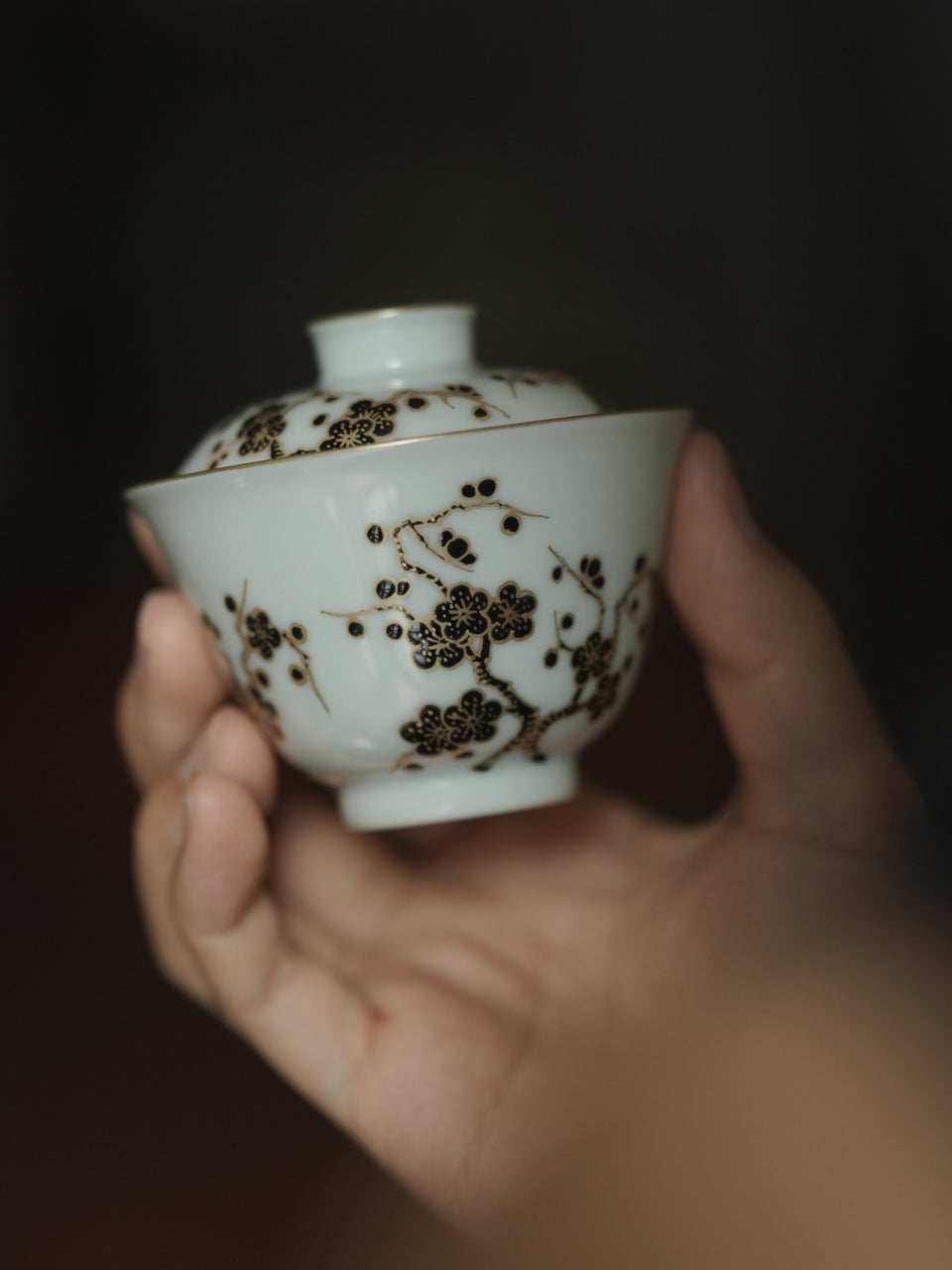 Plum Blossom Gaiwan with Gold Accents