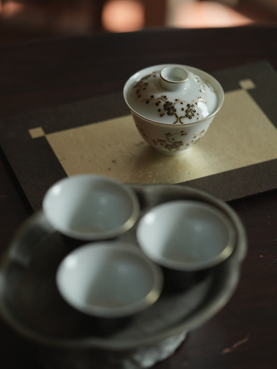 Plum Blossom Gaiwan with Gold Accents