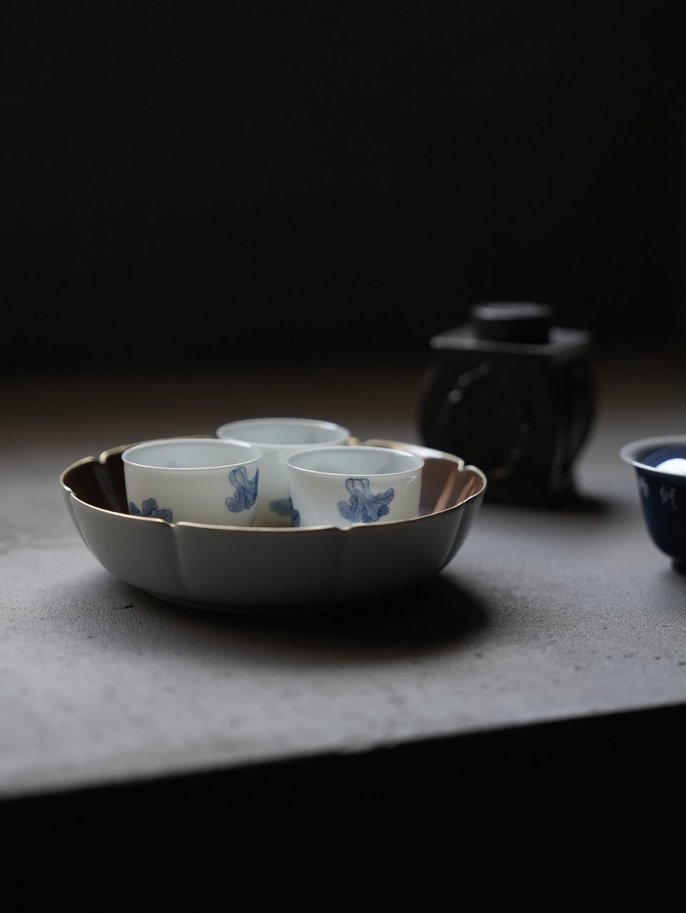 Espresso Glaze Sea-Duck Motif Kui Kou Tray Hucheng