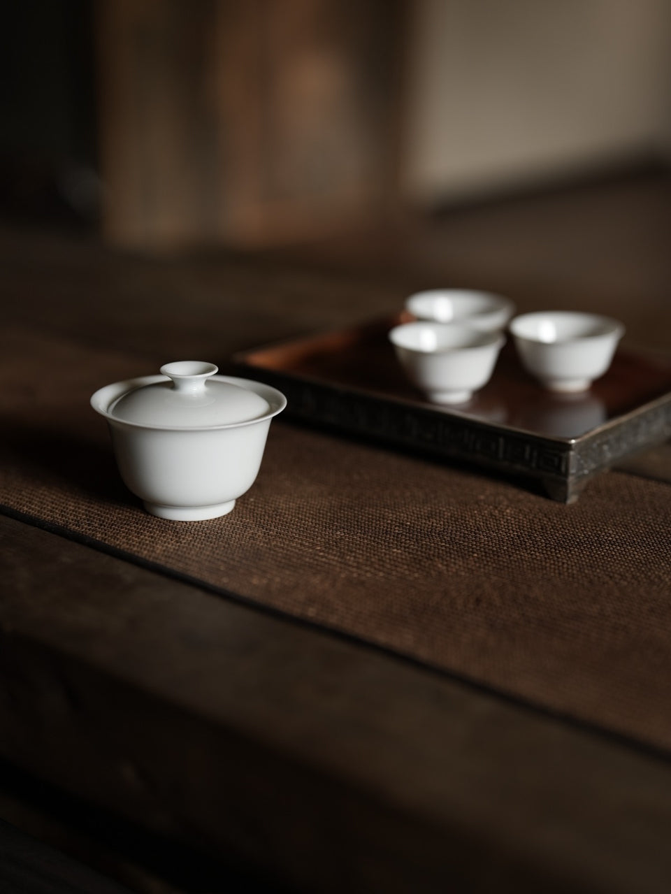 Tea Evaluation Gaiwan with Hidden Qinghua Scene