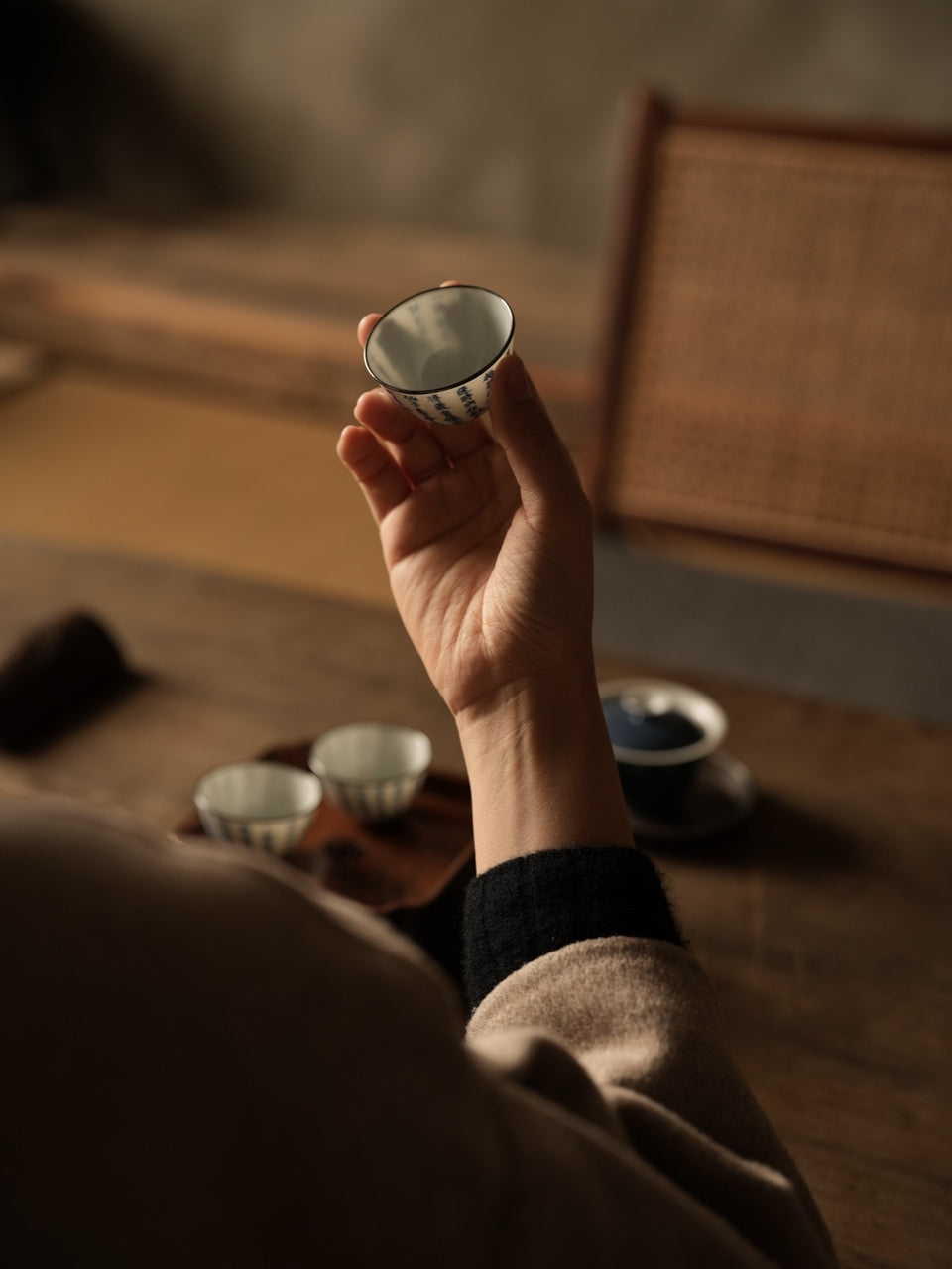 Eggshell Blue-and-White Teacup with Silver Rim