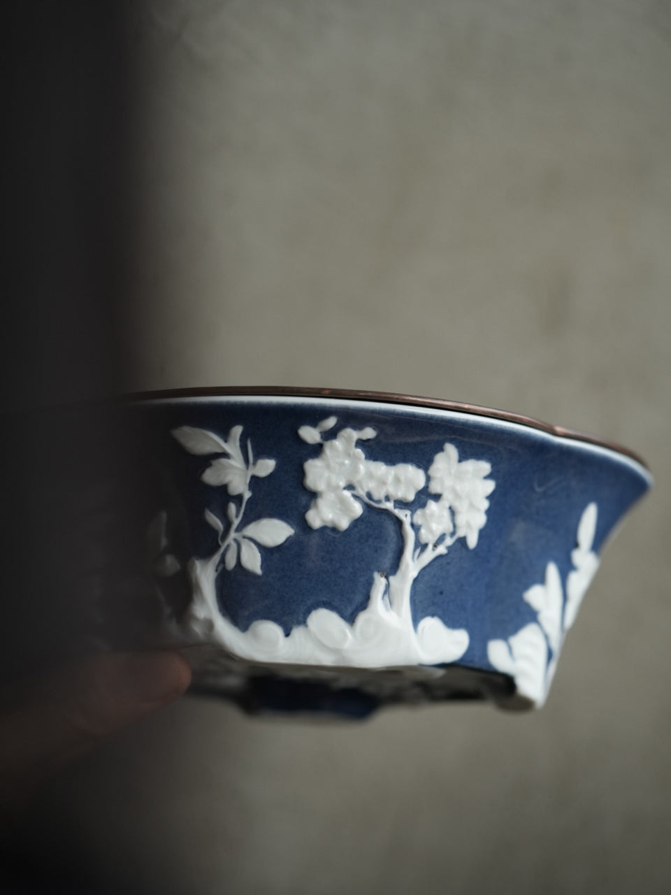 Navy & White Begonia Blossom Relief Hucheng