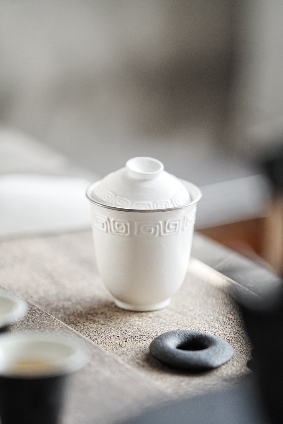 White Huiwen-Pattern Gaiwan with Silver Rim