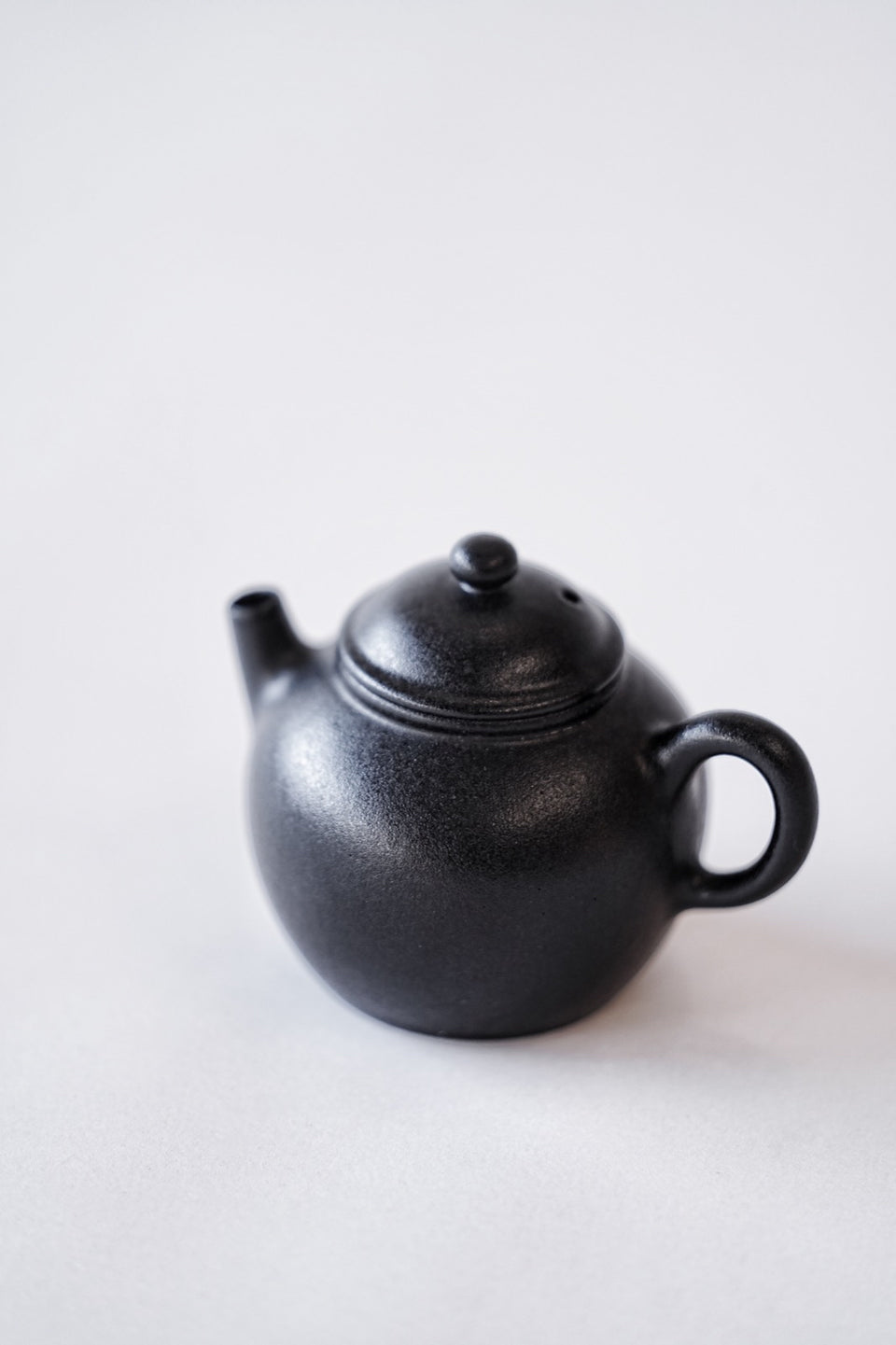 Matte Black "Egg-Shaped" Teapot