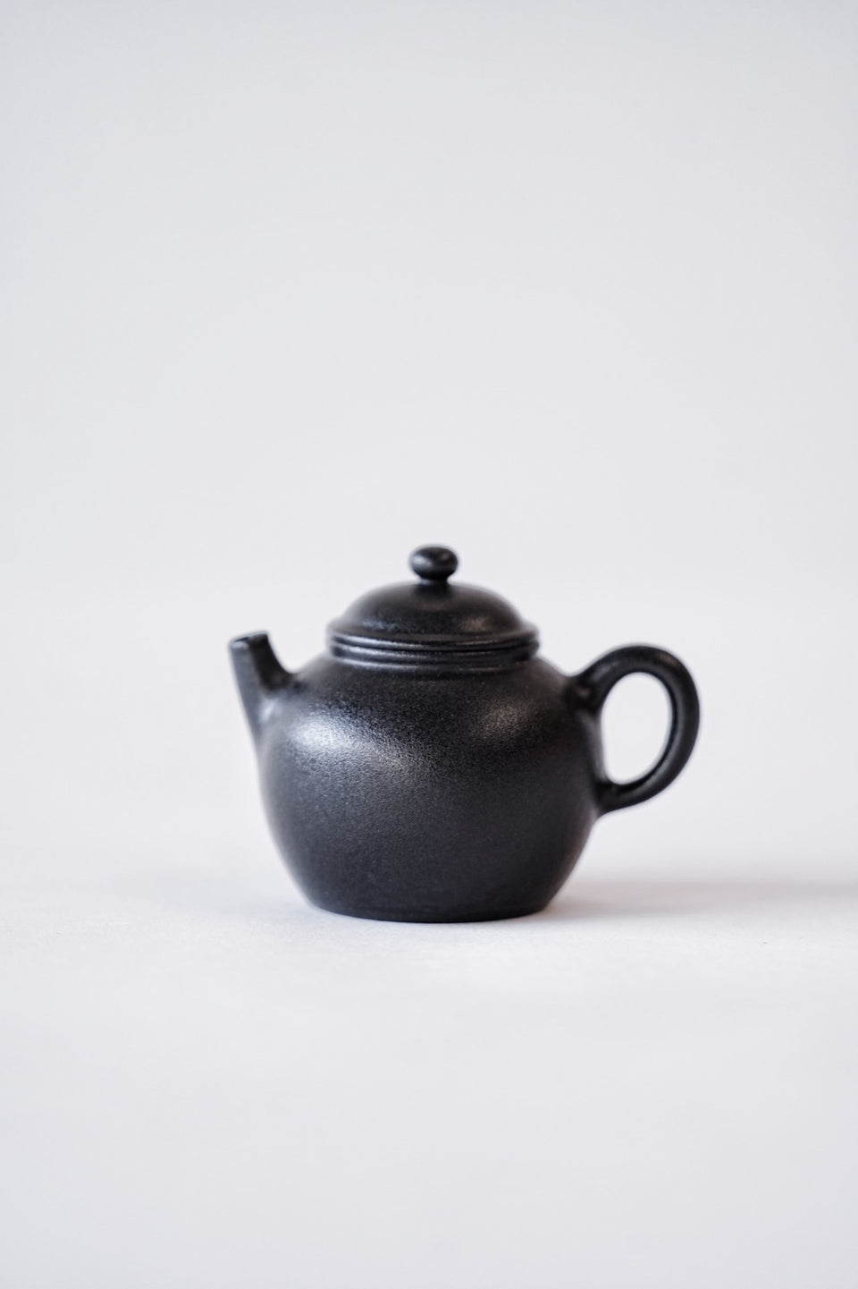 Matte Black "Egg-Shaped" Teapot