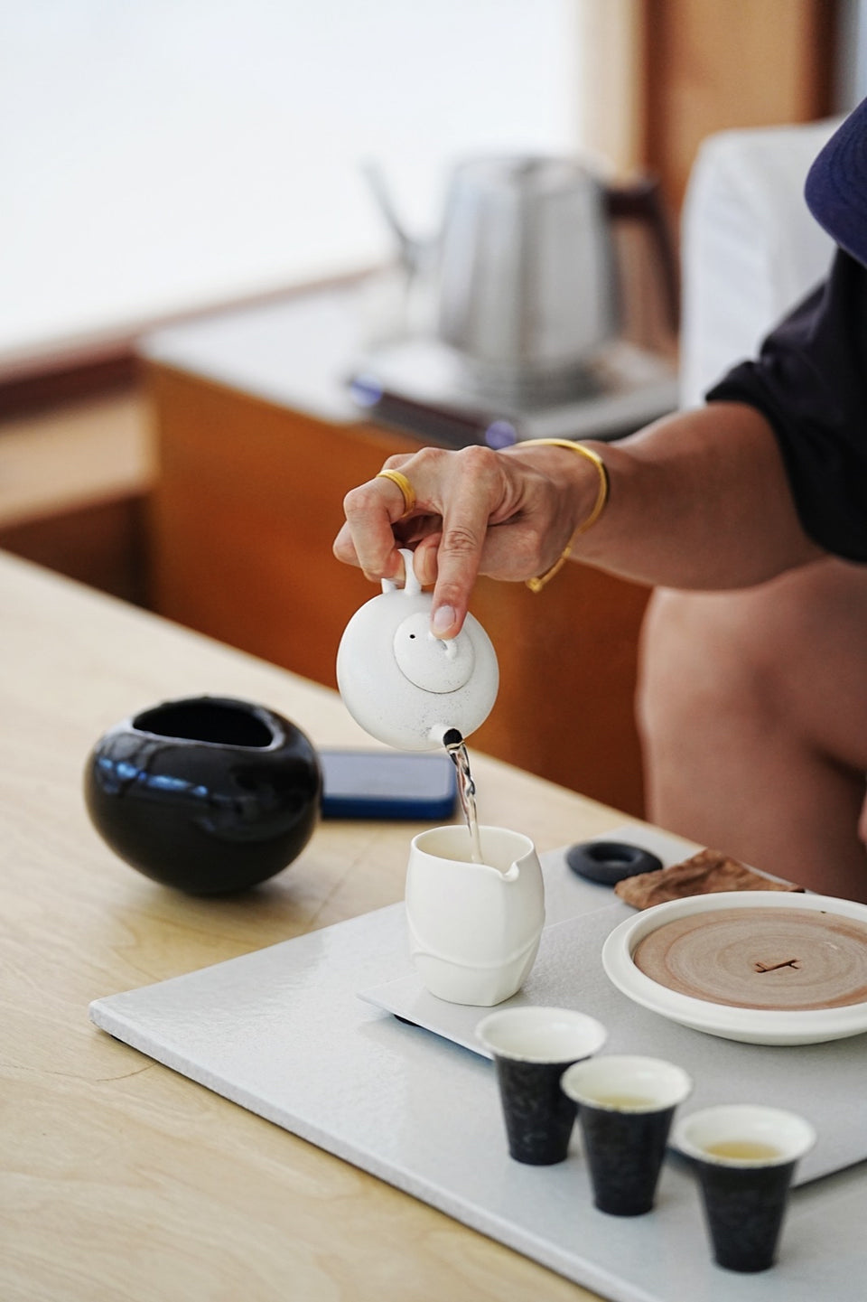 Wide White Pu'er Teapot