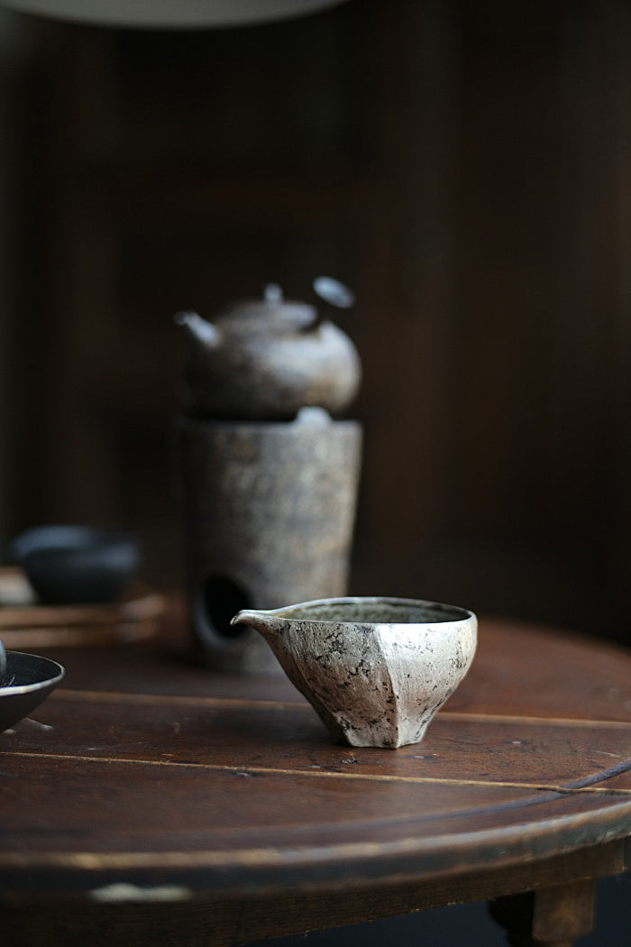 "Dragon Egg" Brushed Silver and Gray Gongdaobei Share Cup