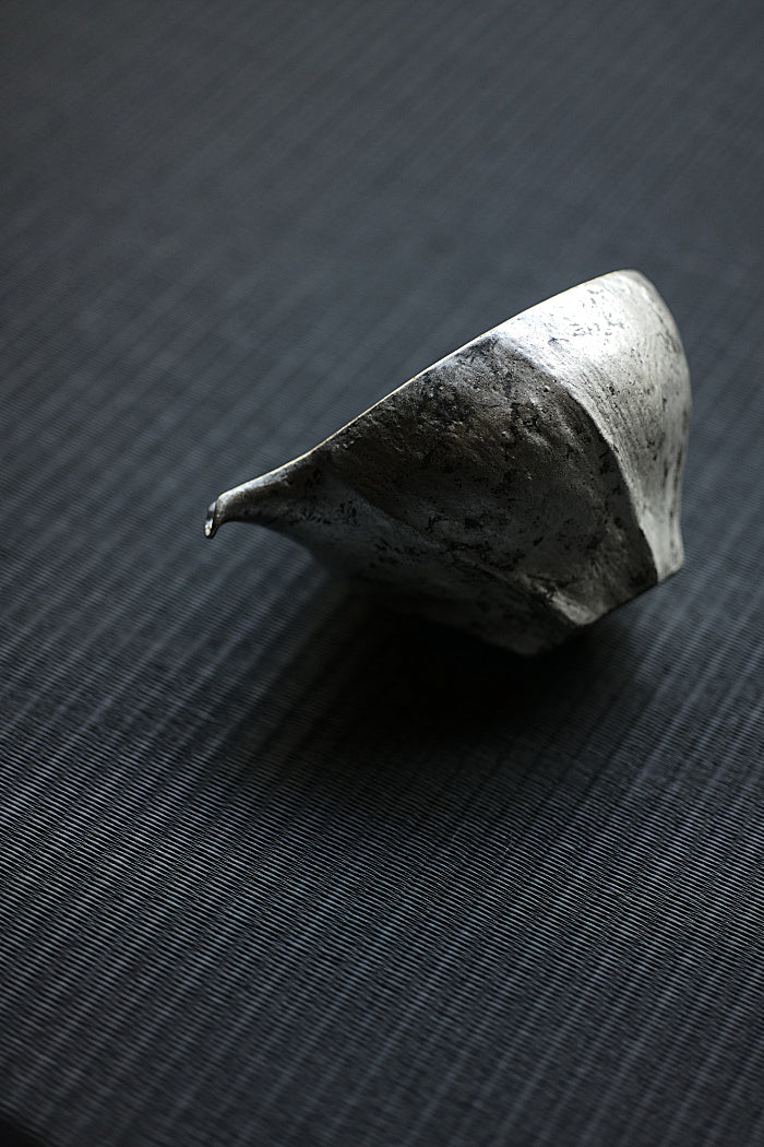 "Dragon Egg" Brushed Silver and Gray Gongdaobei Share Cup