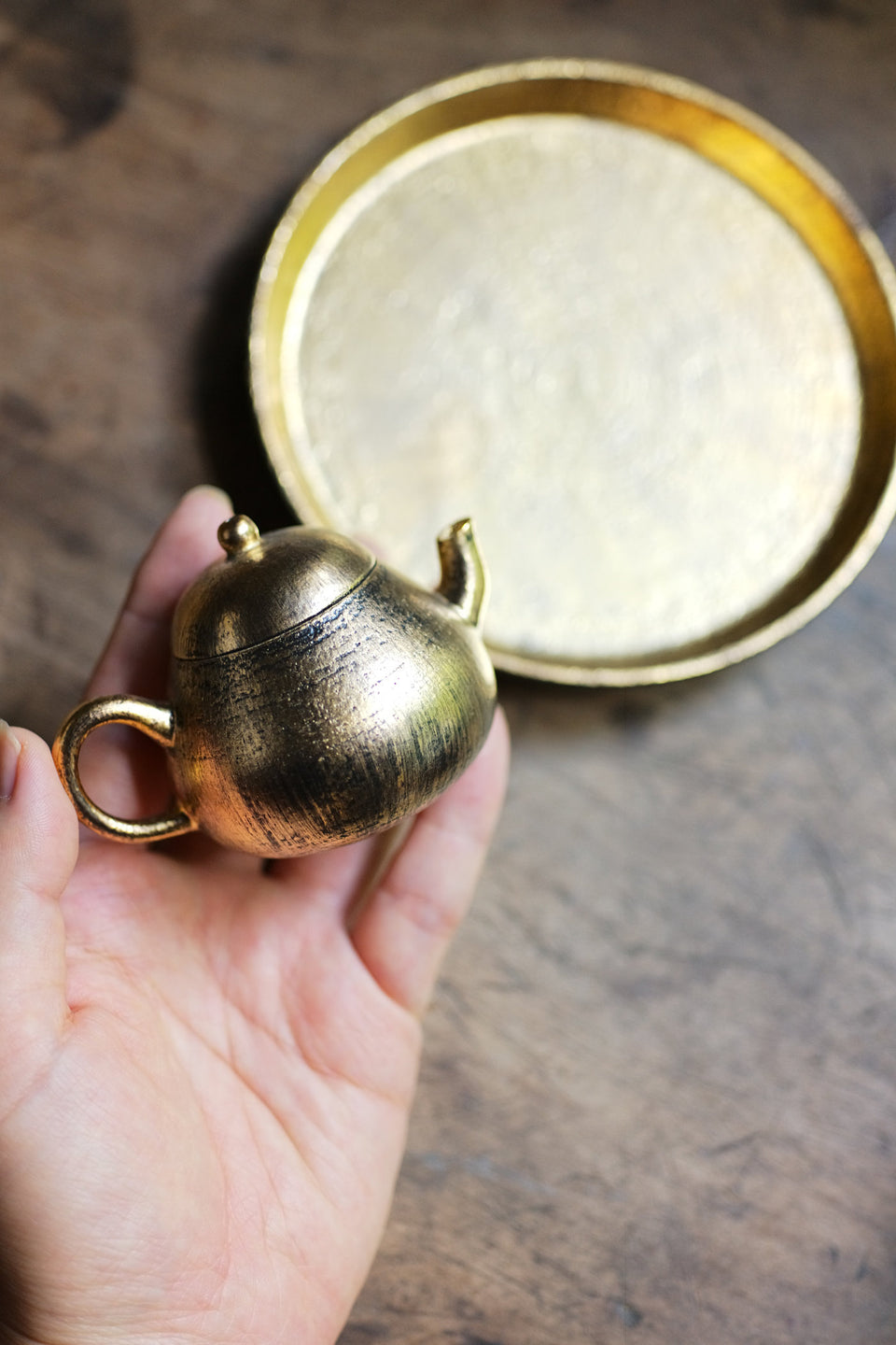 Brushed Gold Pear-Shaped Teapot by Song Feng · 70ml