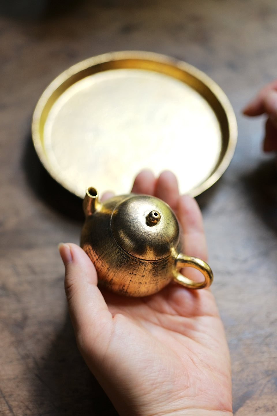 Brushed Gold Pear-Shaped Teapot by Song Feng · 70ml