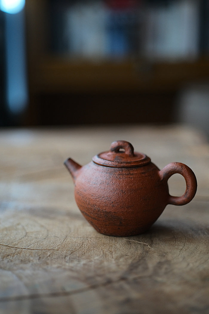 Red-Earth Brushed Teapot