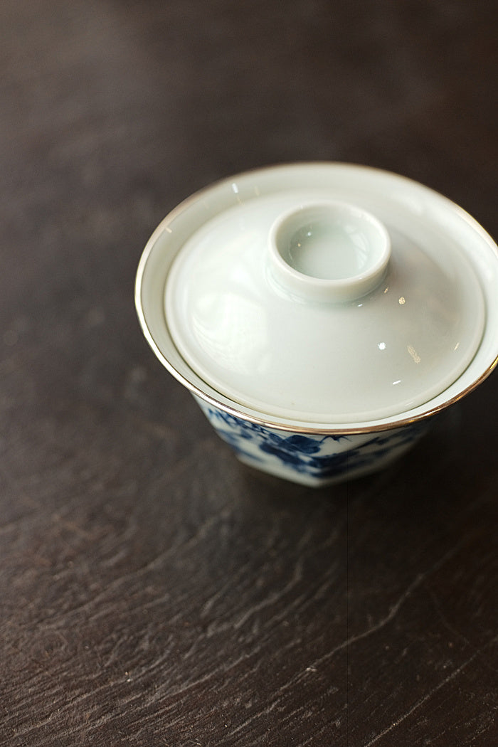 Four Flowers Qinghua Blue and White Gaiwan with Silver Rim