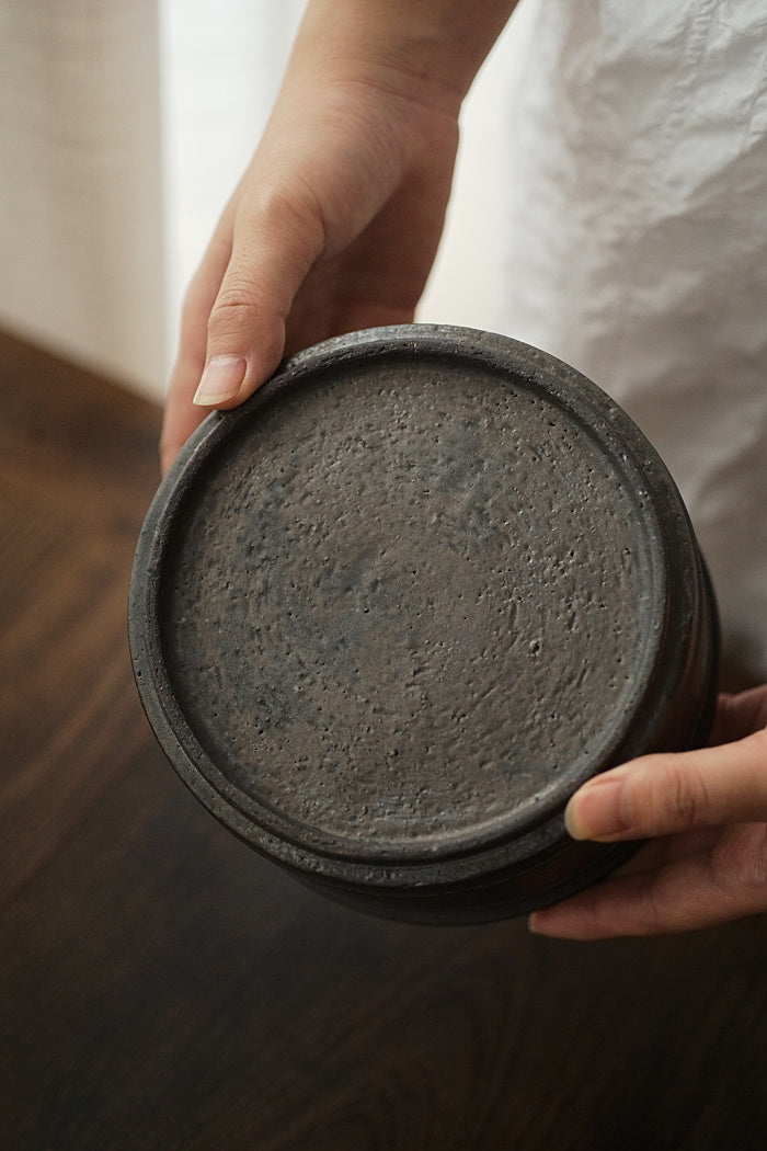 Two-Piece Ceramic Hucheng with Coin-Shaped Hole