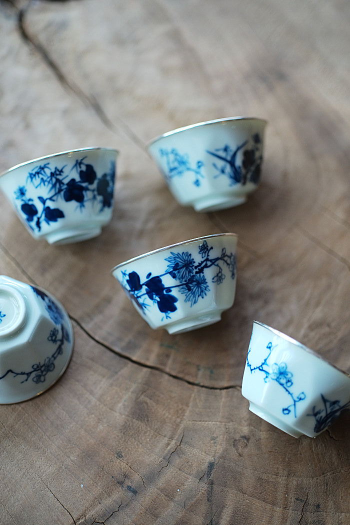 Four Flowers Qinghua Blue and White Teacups with Silver Rim