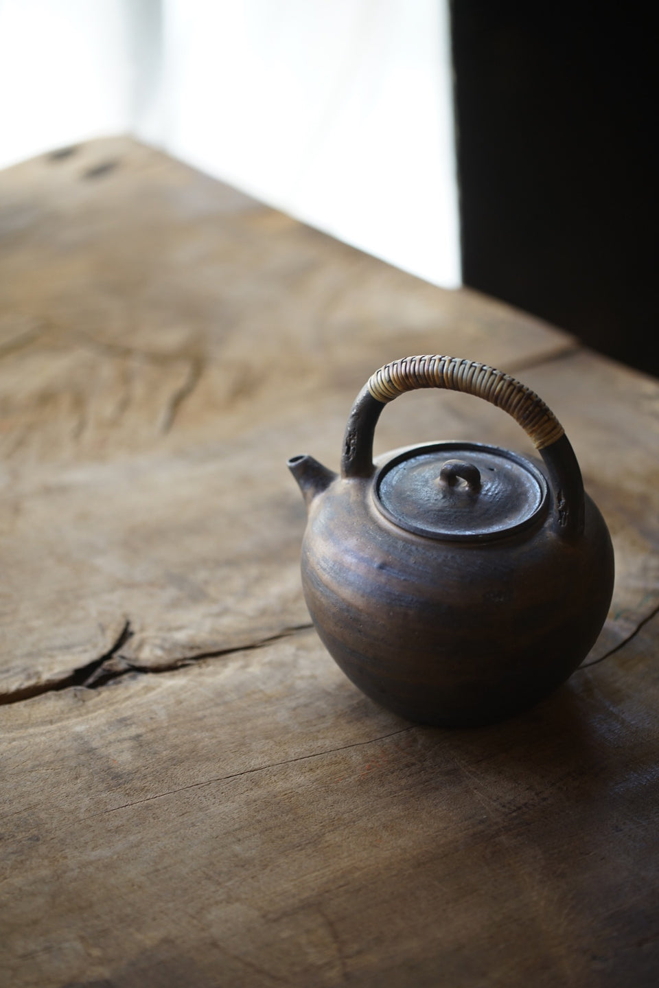 Metal Glazed Ceramic Kettle with Bamboo Skin Handle