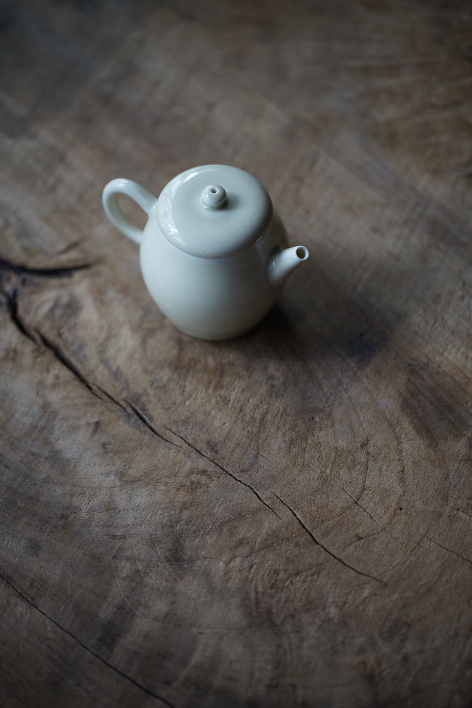 Ash-Fired Off-white Porcelain Teapot