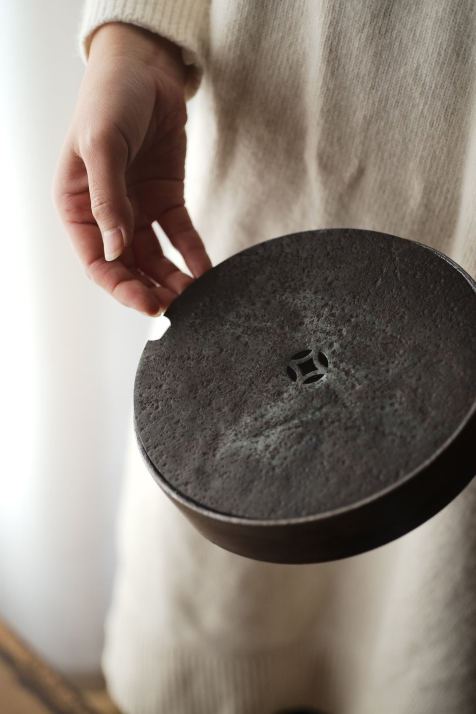 Iron & Pottery Hucheng With Lid