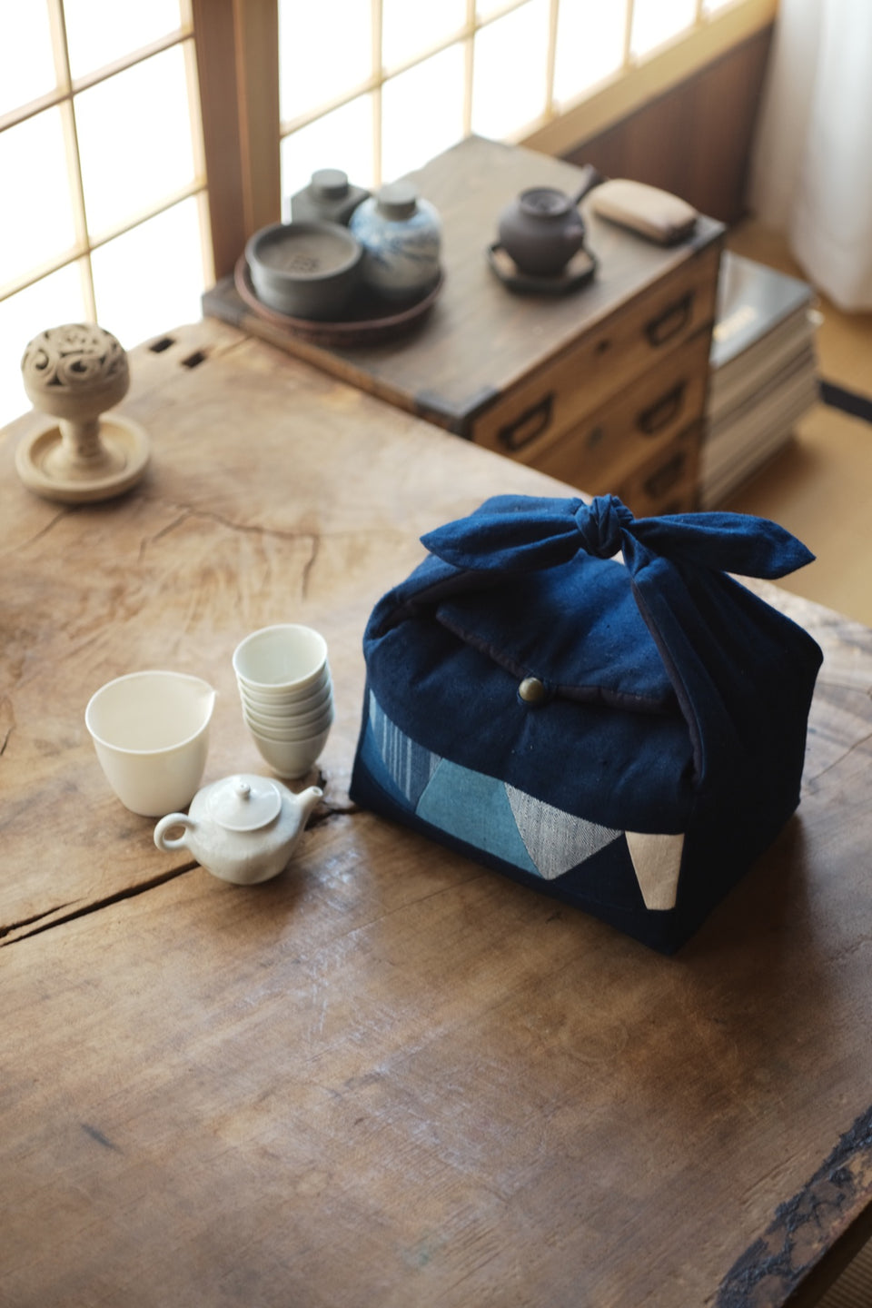 Large Hand-Woven Patchwork Travel Bag for Teapots and Teacup Set