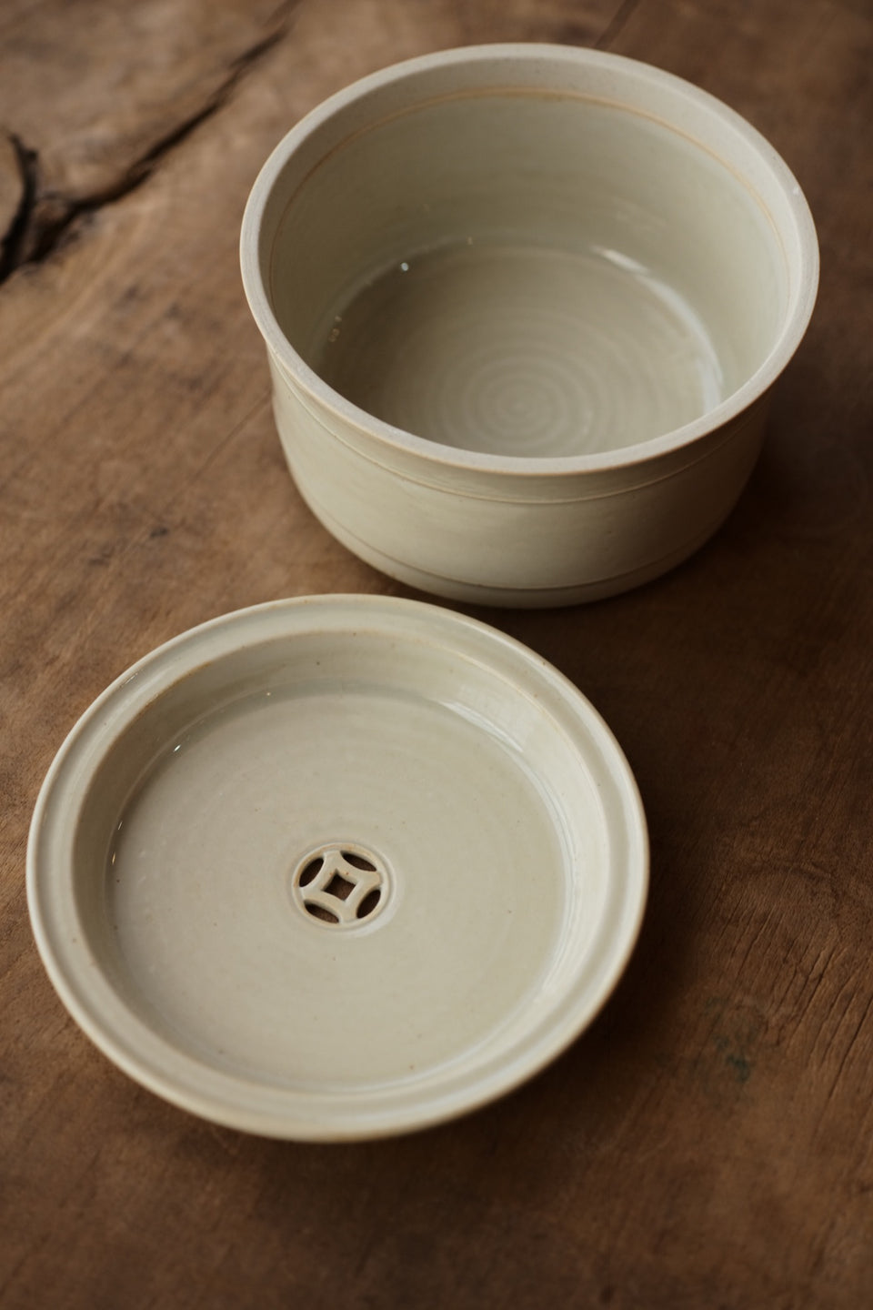 Ash-fired Off-White Porcelain Gongfu Tea Hucheng
