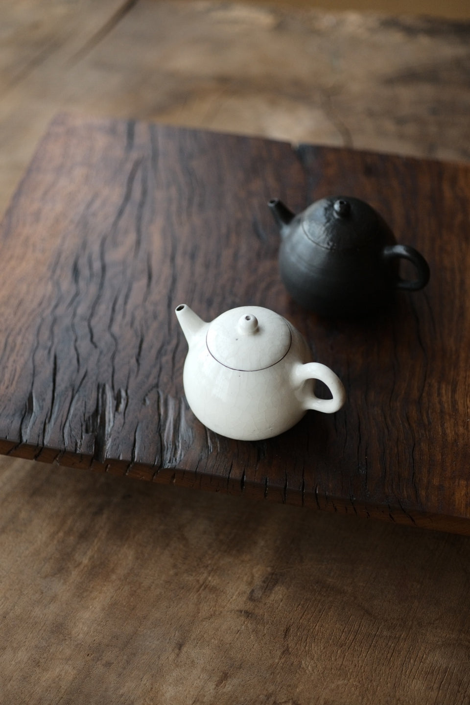 "Ice Crack" White Kai Pian Glaze Teapot